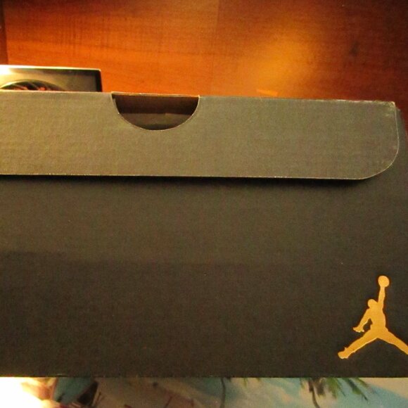 Nike | Air Jordan 1 | Mid Taxi | Men's | Basketball | Size 11 | 2022 W/Box - Picture 9 of 12